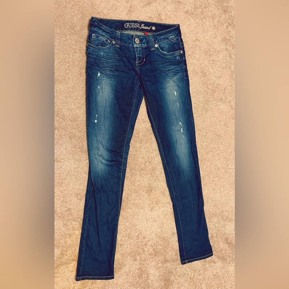 Guess low waisted skinny jeans size 28